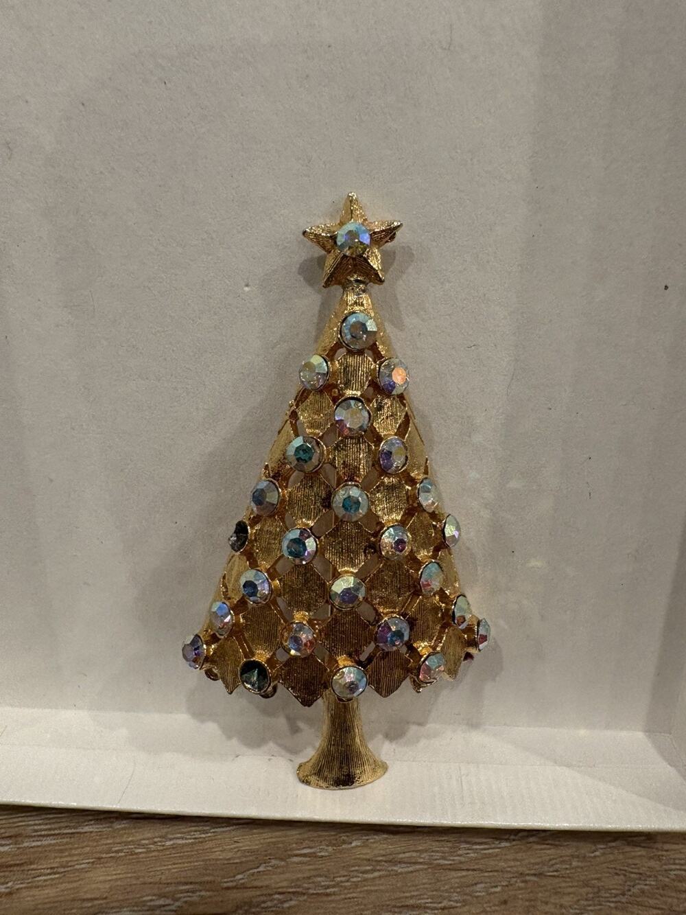 Vintage 1960s MYLU Gold-Tone Latticework Christmas Tree Brooch Pin-Missing 2 Gem